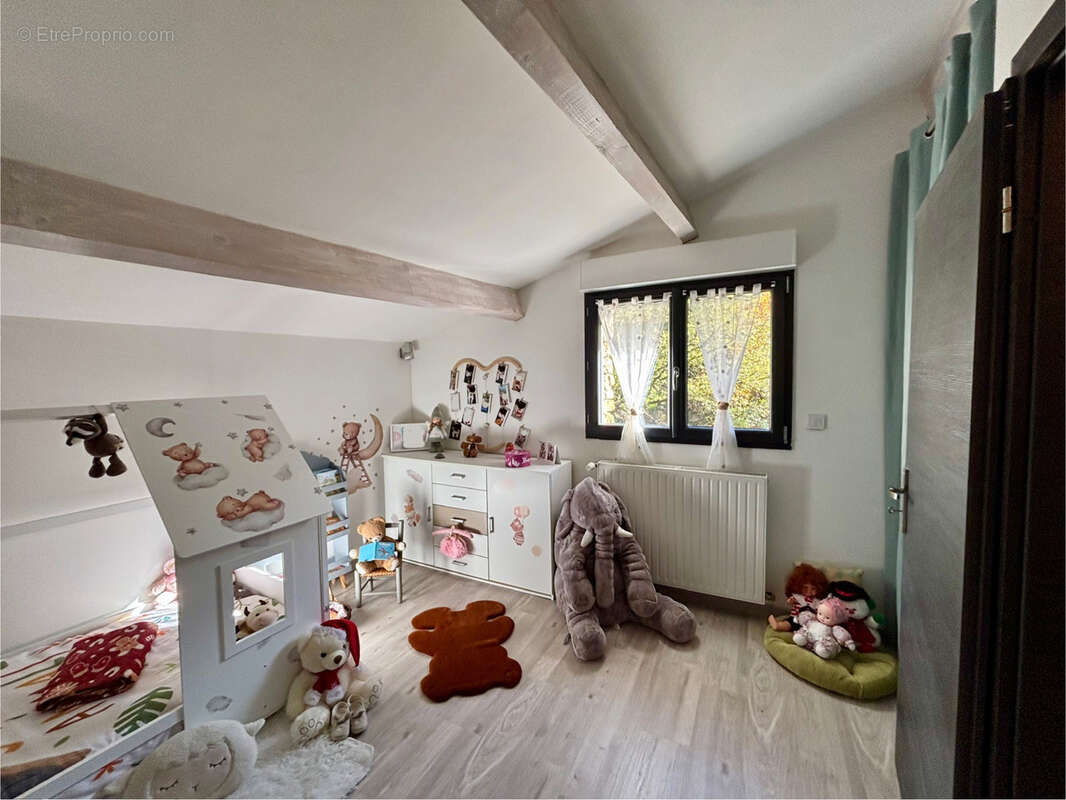 Maison à SAINT-ROMAN-DE-CODIERES