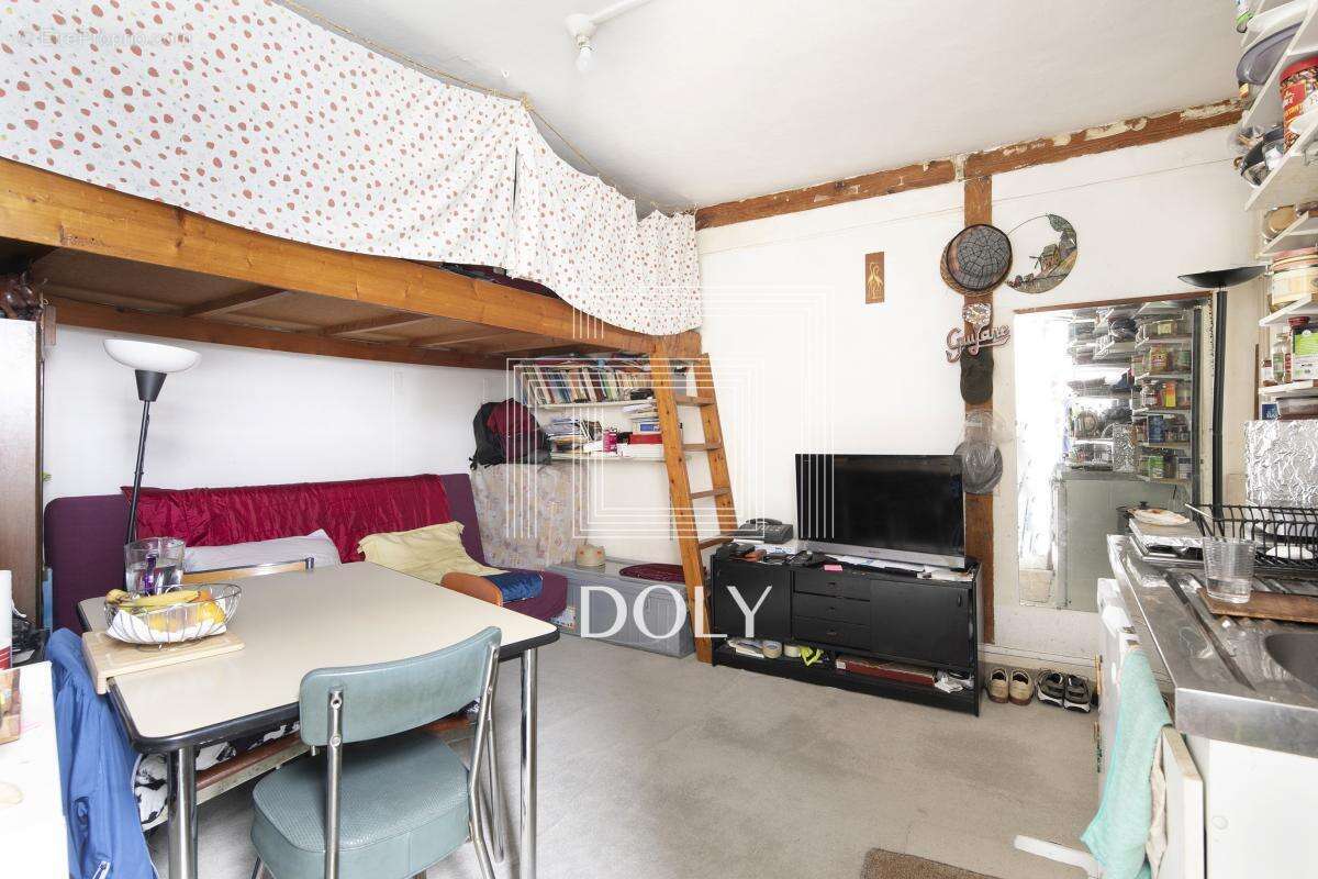 Appartement à PARIS-11E