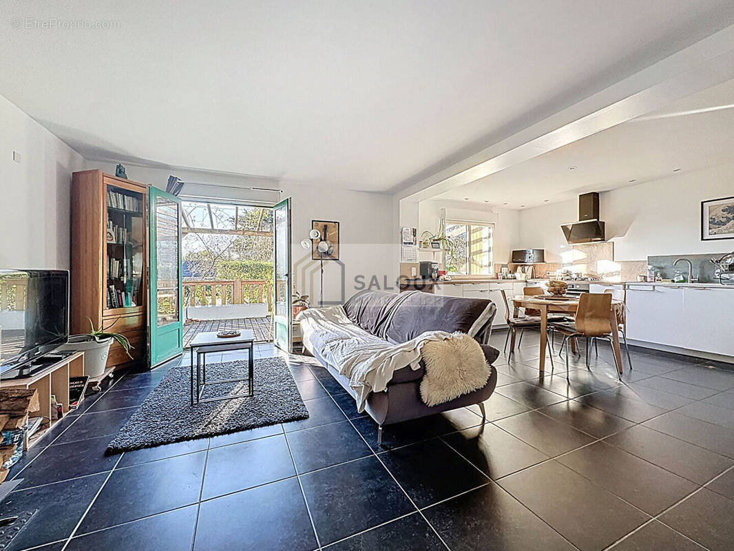 Maison à NOYAL-MUZILLAC