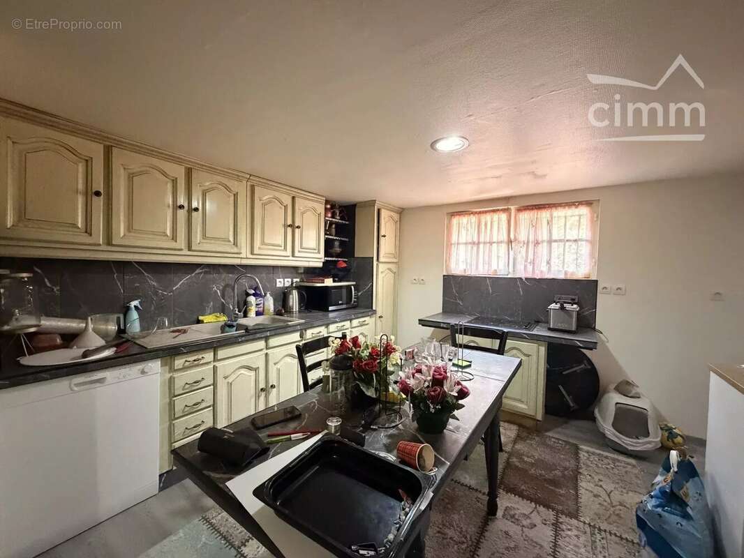 MER – Maison sur sous-sol complet de 130 m² – 4 chambres – Terrain de 970 m² avec vue dégagée sur les champs - photo 10