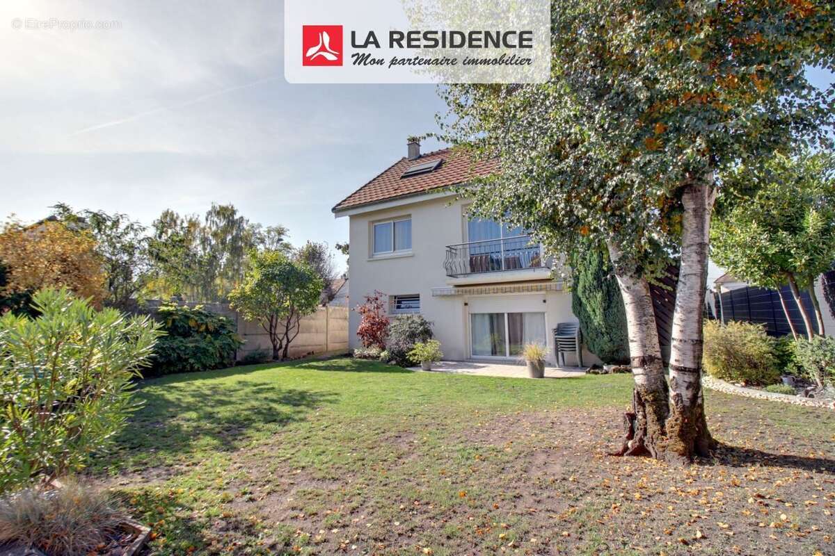 Maison à CONFLANS-SAINTE-HONORINE