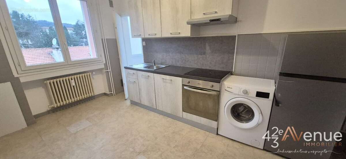 Appartement à SAINT-ETIENNE