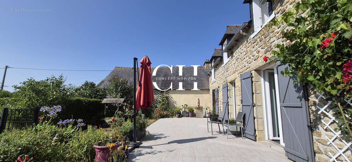 Propriété en pierre de 249 m2   Habitation, Gîte & Espace Pro à Hénon - photo 5