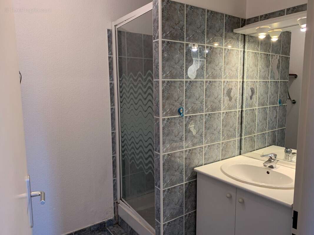 Appartement 65 m² à Objat  - photo 5