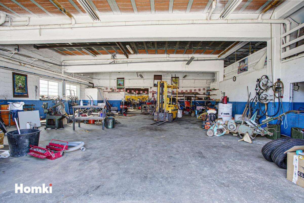 Local commercial T6 de 470 m2 à Ille-sur-Têt 66130, Route de Perpignan - photo 7