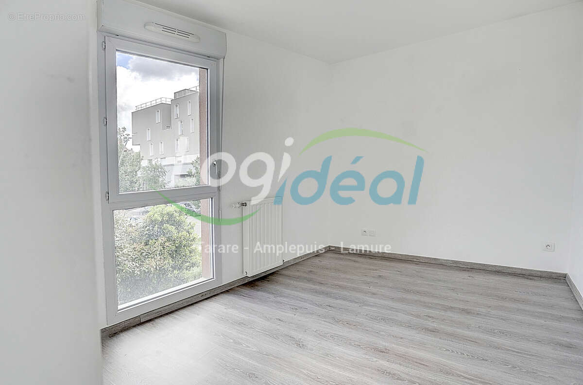Appartement à SATHONAY-CAMP