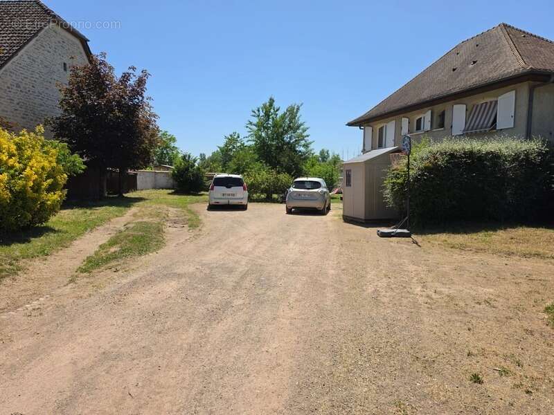 Maison à PERRIGNY-SUR-L'OGNON