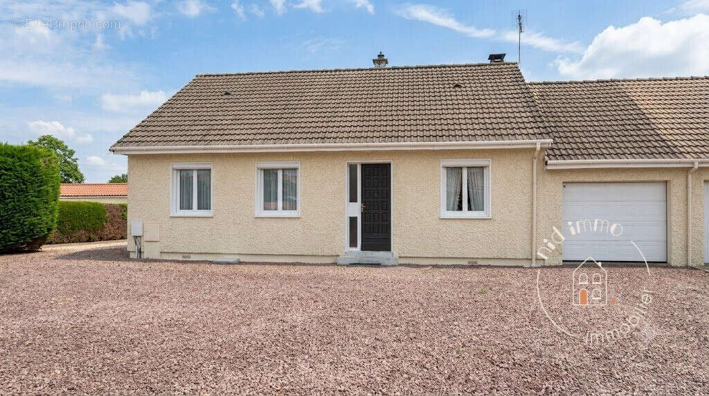 Maison à CORMEILLES