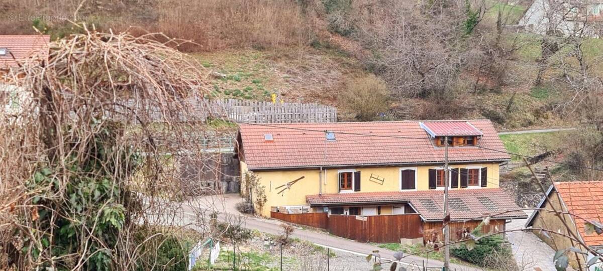 Maison à AUXELLES-HAUT