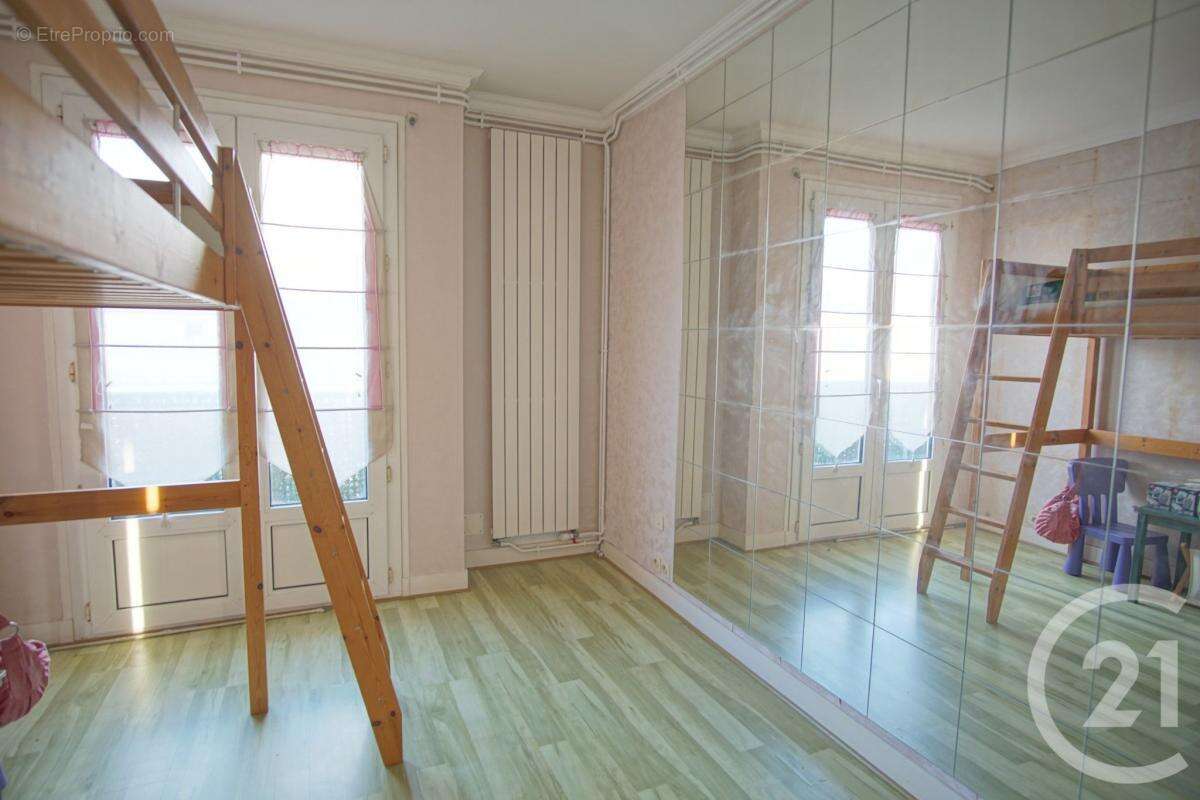 Appartement à CHOISY-LE-ROI