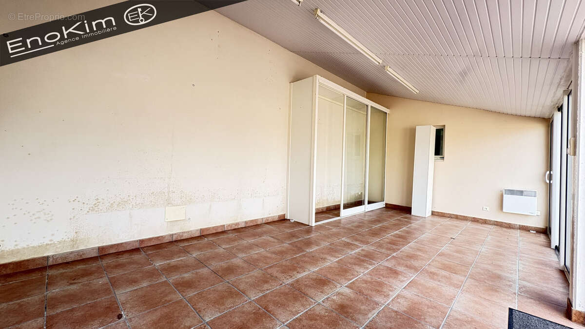 Maison 118m2 à Avrille sur une parcelle de 481m2 - photo 9