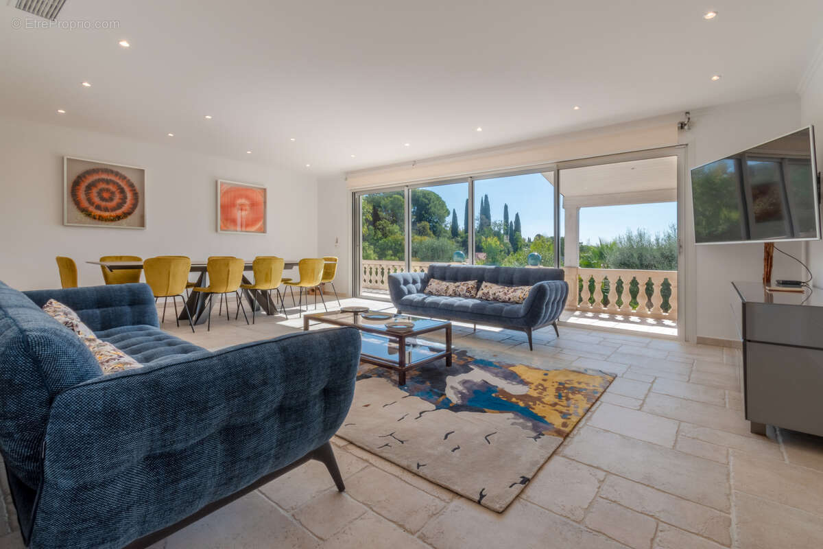 Maison à LA COLLE-SUR-LOUP