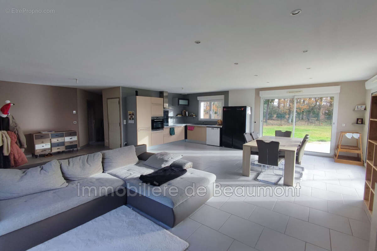 Maison à BEAUMONT-LE-ROGER