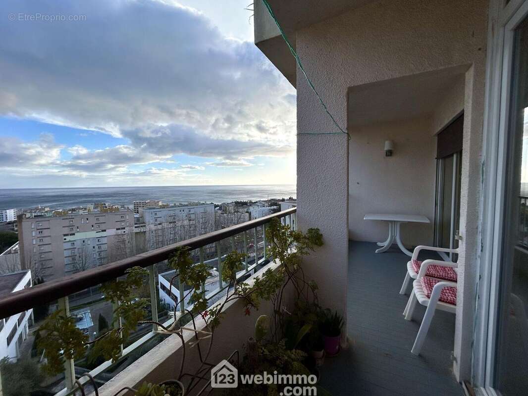 Appartement Bastia sud T3 de 67 m2 - Appartement à BASTIA