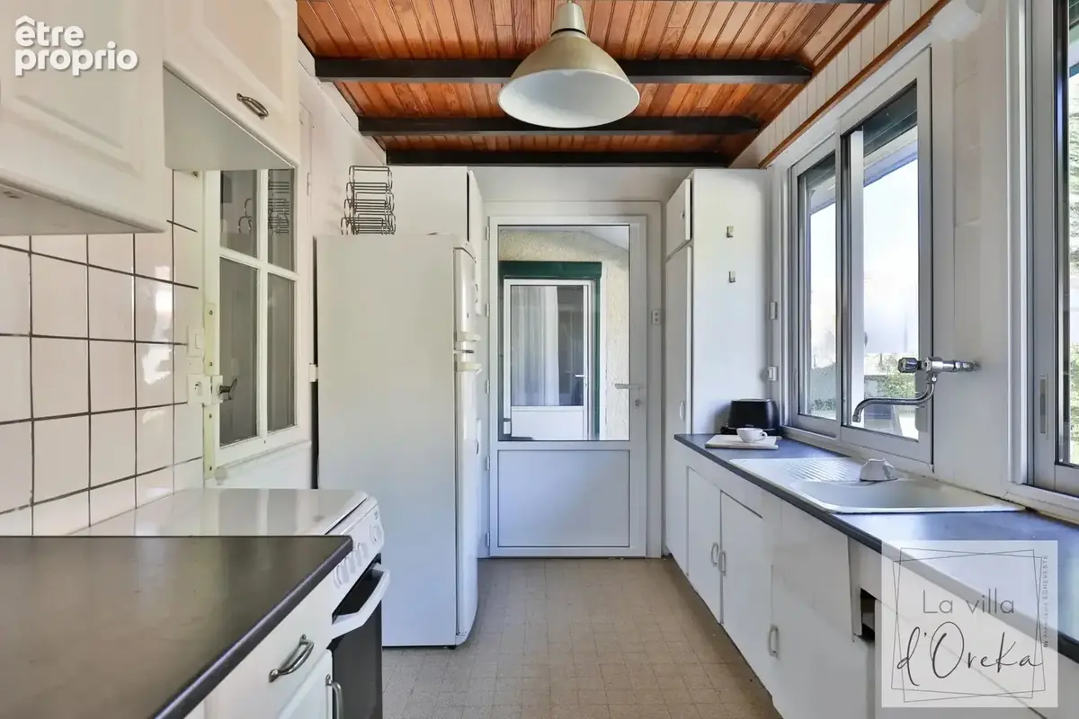 Remarquable Villa de 150m2 avec dépendance à 5mn de l'océan - photo 5