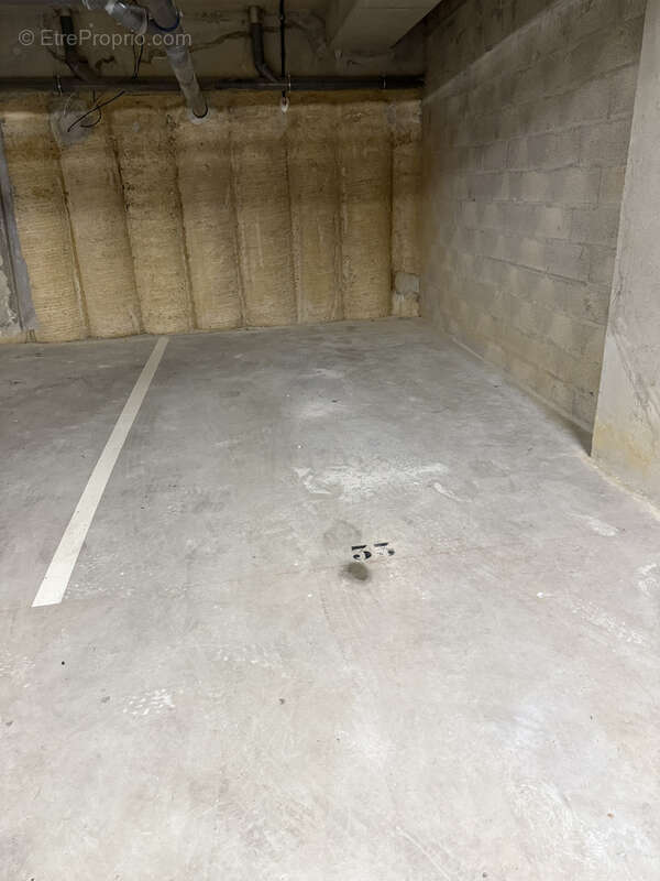Parking à LATTES