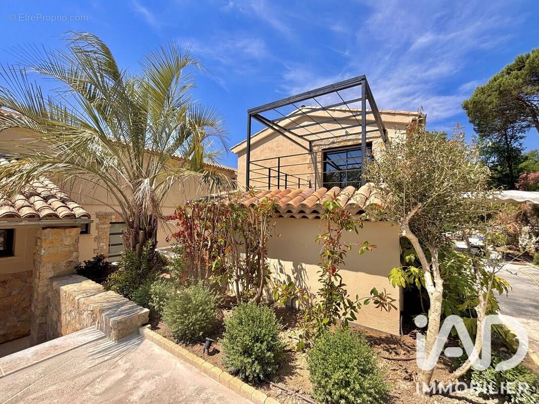 Photo 1 - Maison à GRIMAUD
