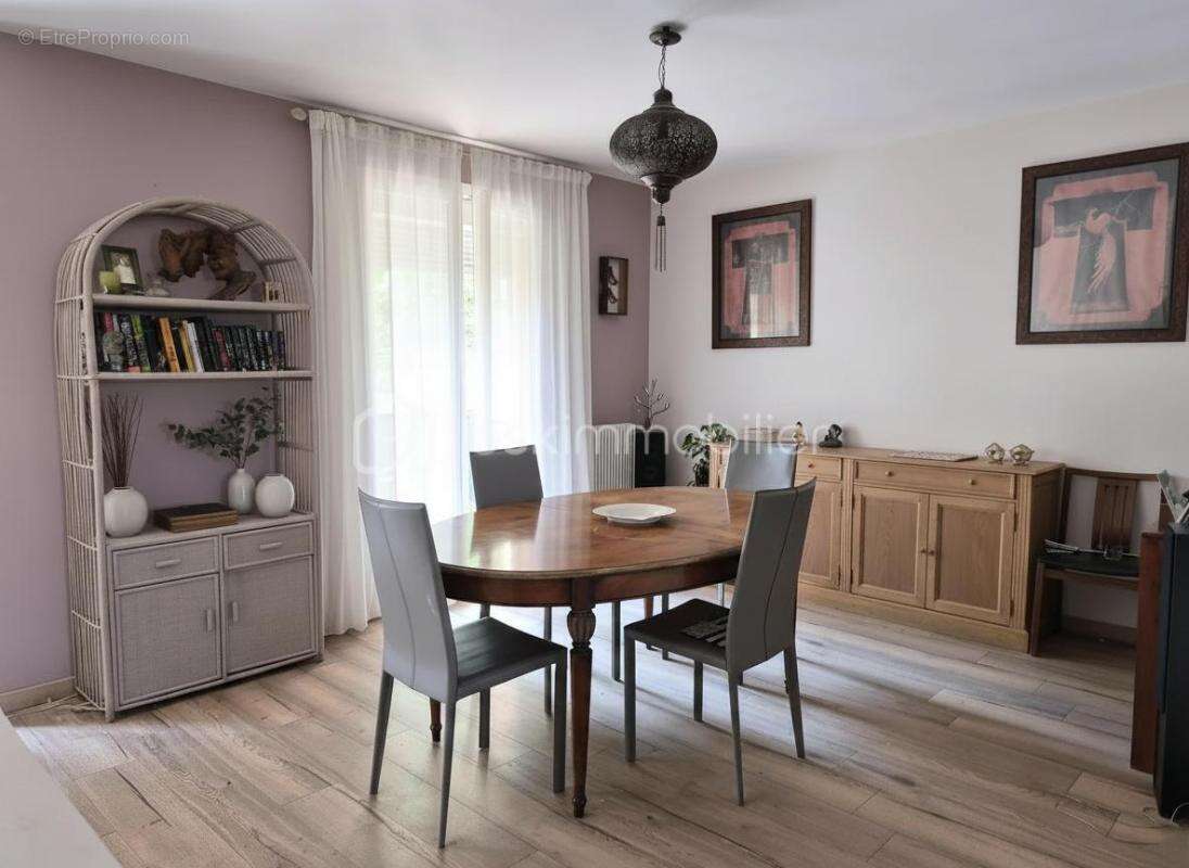 Appartement F4 avec garage et cave - photo 4