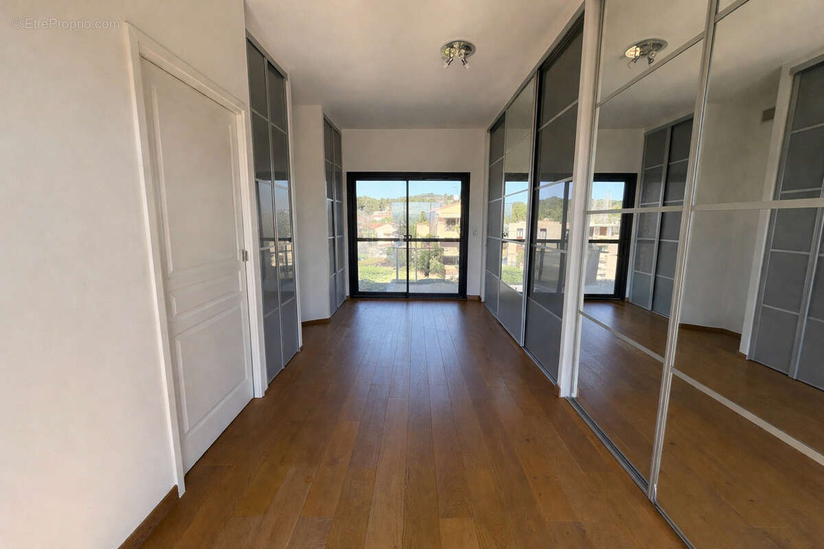 Appartement à AIX-EN-PROVENCE