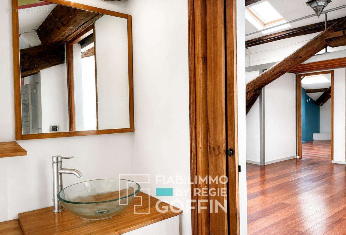 Appartement T3 - dernier étage - climatisation - photo 5