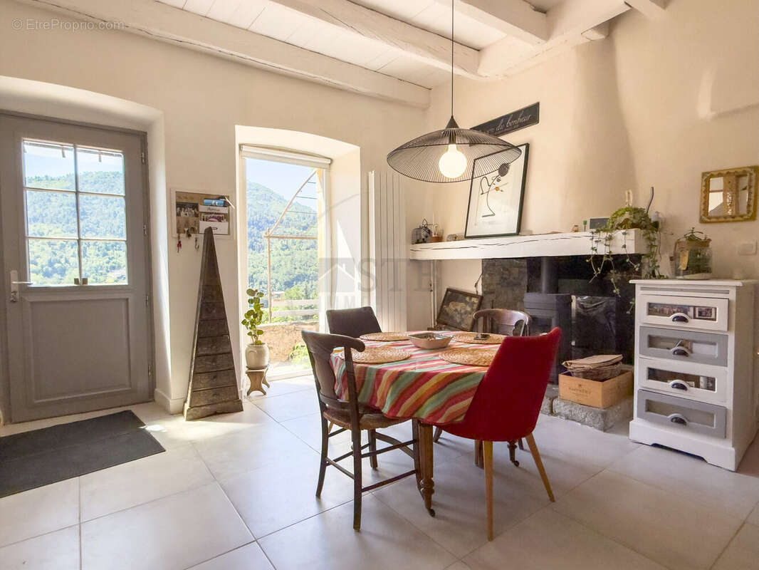 Maison à DUNIERE-SUR-EYRIEUX