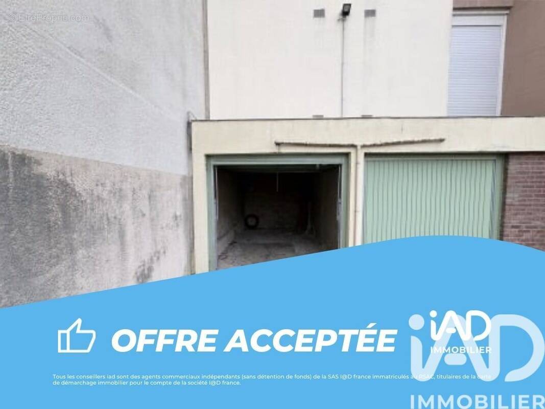 Photo 1 - Parking à REIMS