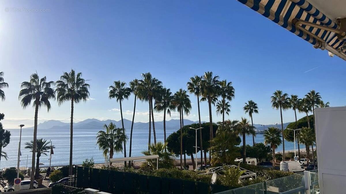 Appartement à CANNES