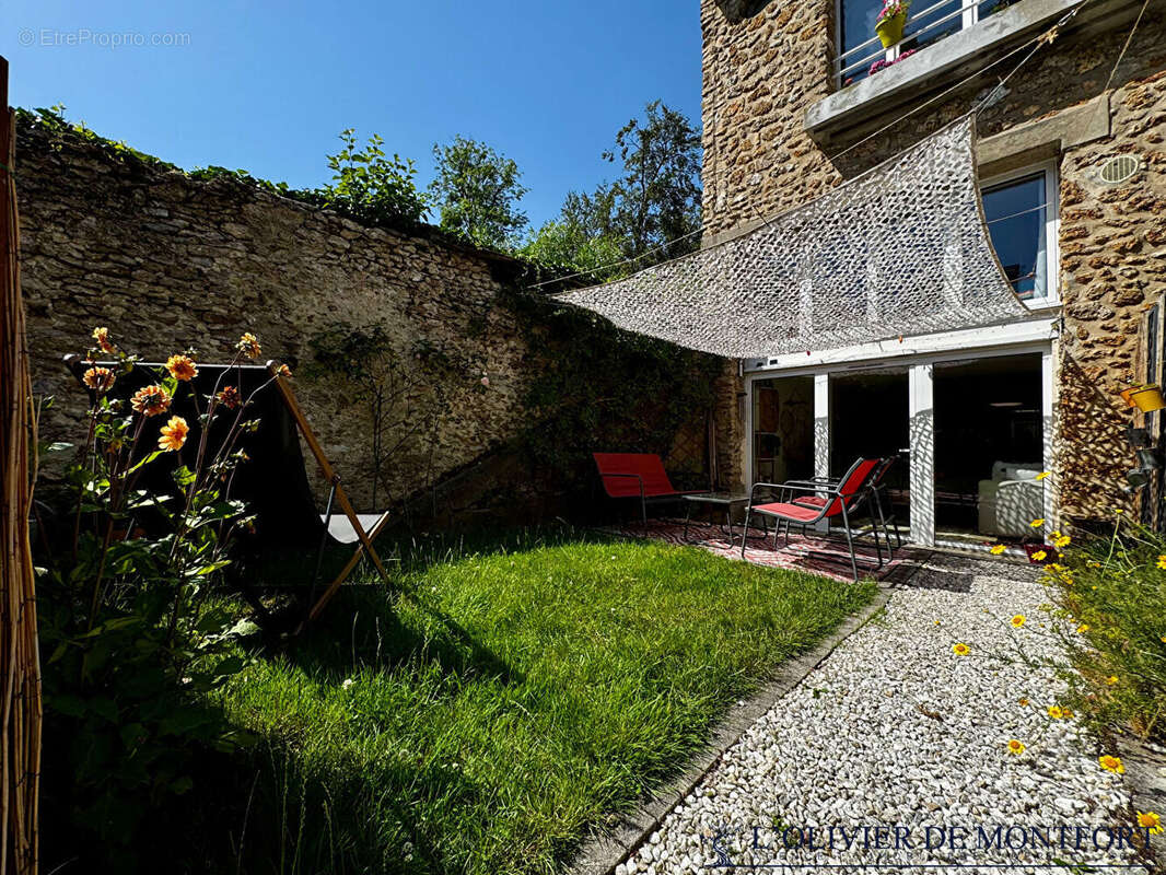 Appartement La Queue Les Yvelines 2 pièce(s) 76.33 m2 - photo 17