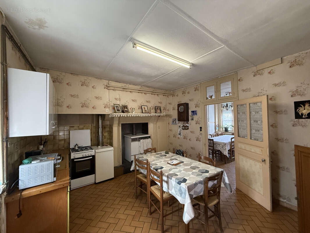 Maison à JUVIGNY-LE-TERTRE