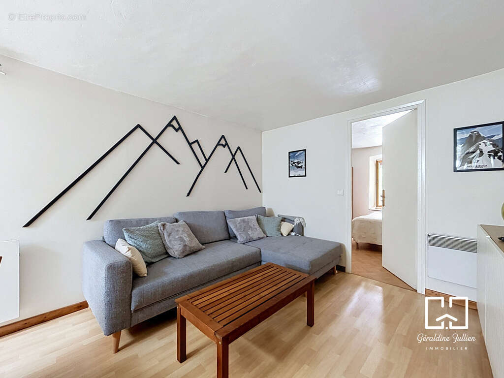 Appartement de 3 pièces + grenier et terrain à Val des Prés - photo 2