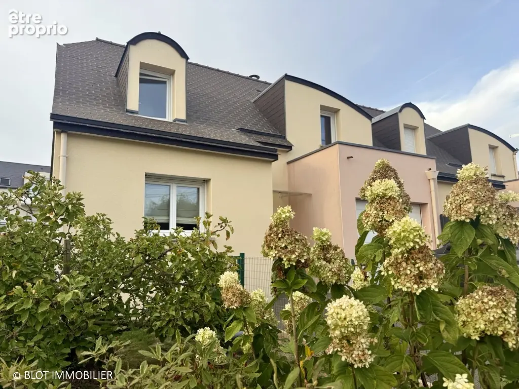 Maison à JANZE