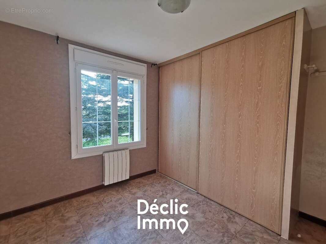 Maison à XANTON-CHASSENON