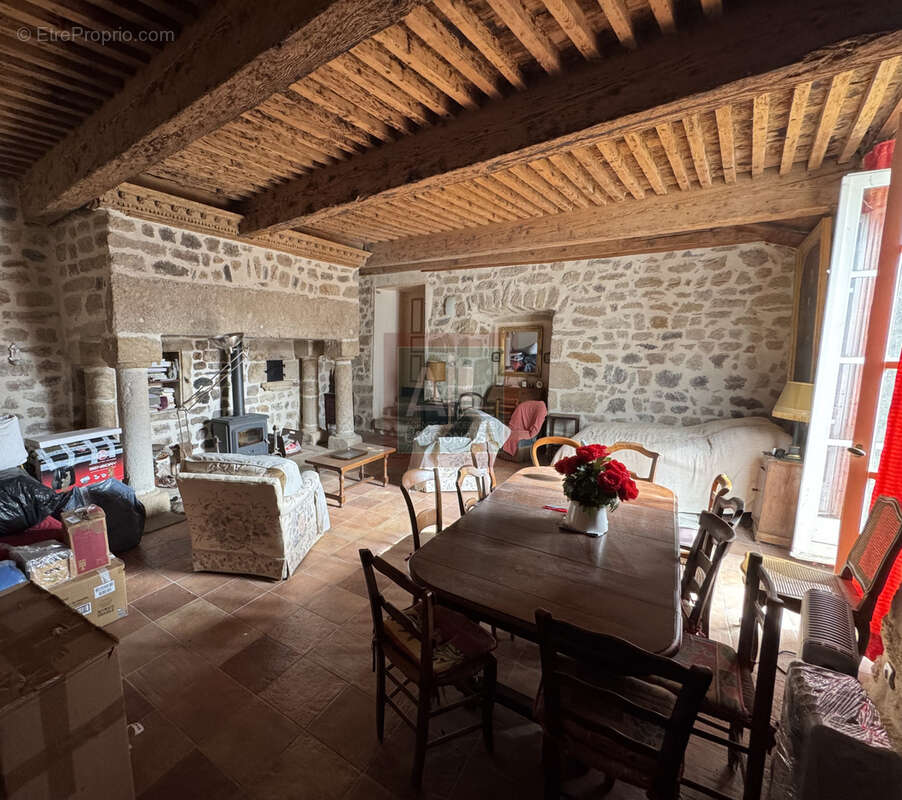 Maison à PRADELLES