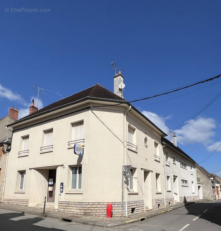 Maison à CHATEAUMEILLANT