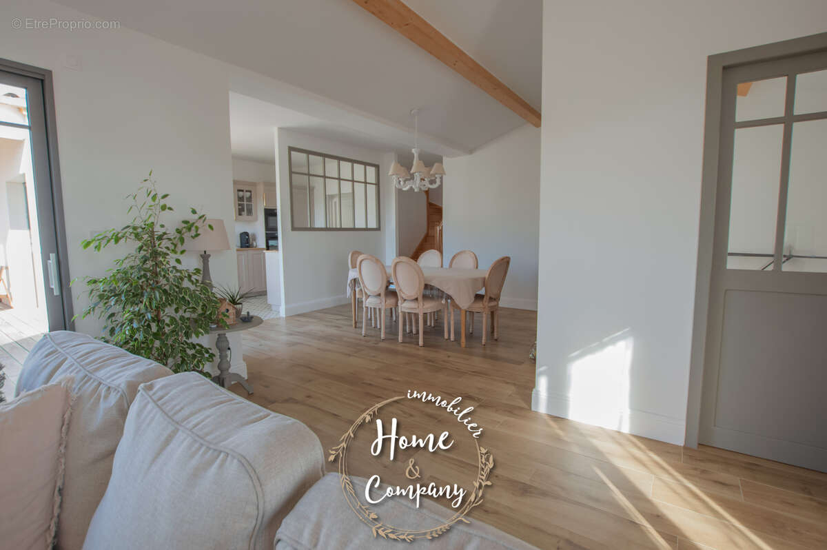 Maison à VAUX-SUR-MER