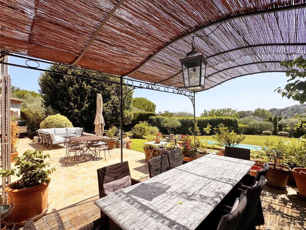 Maison à MOUGINS