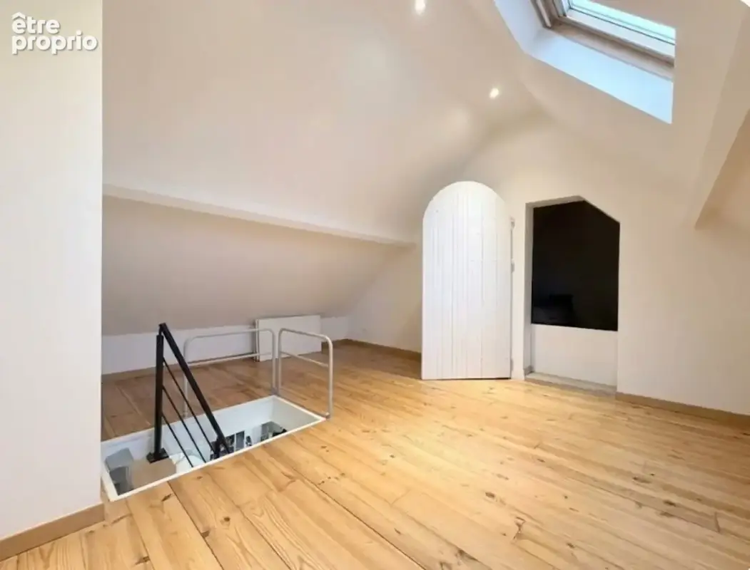 Dpt  (93), à vendre  maison P7 de 125 m² - Terrain de 370,00 m² - photo 16