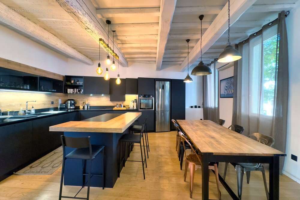 Maison à ROQUEVAIRE