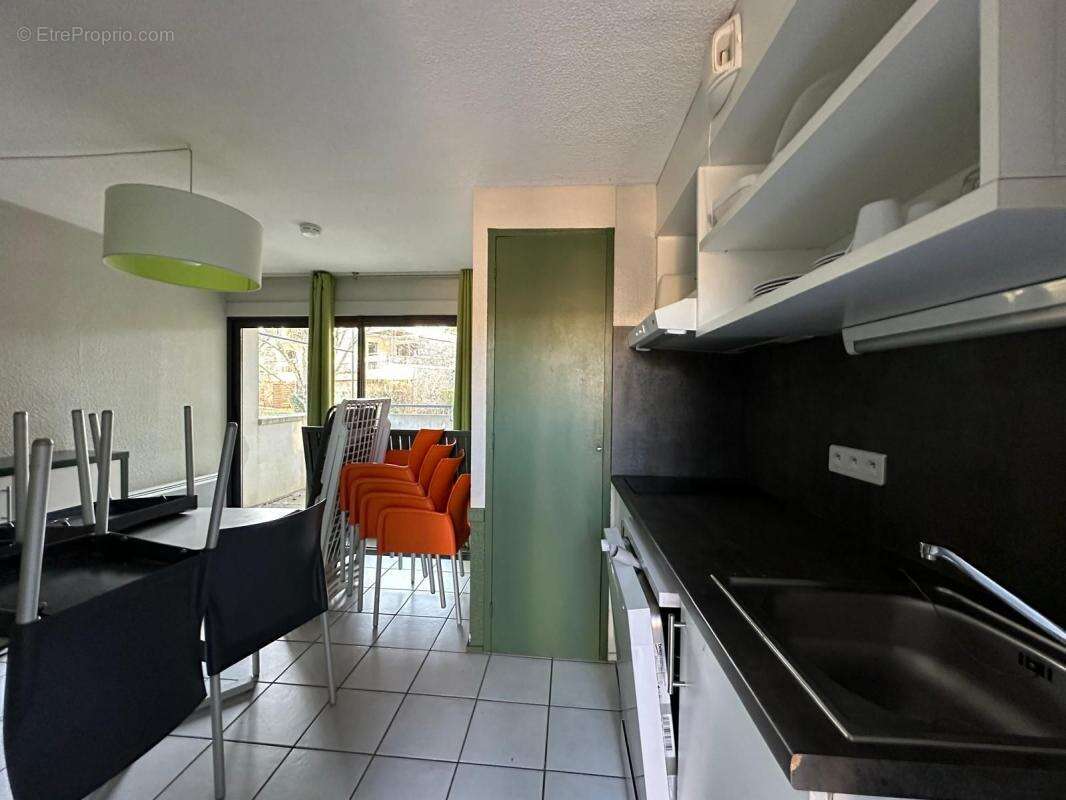 Appartement à BERRIAS-ET-CASTELJAU