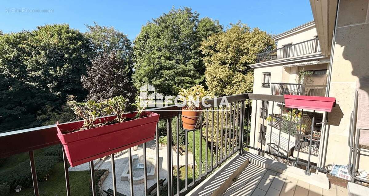 Appartement à BOURG-LA-REINE