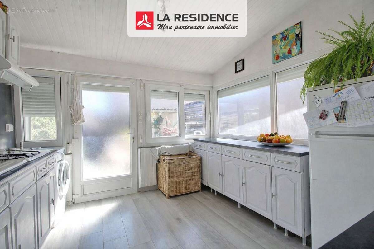 Maison à SAINT-ETIENNE-DU-ROUVRAY