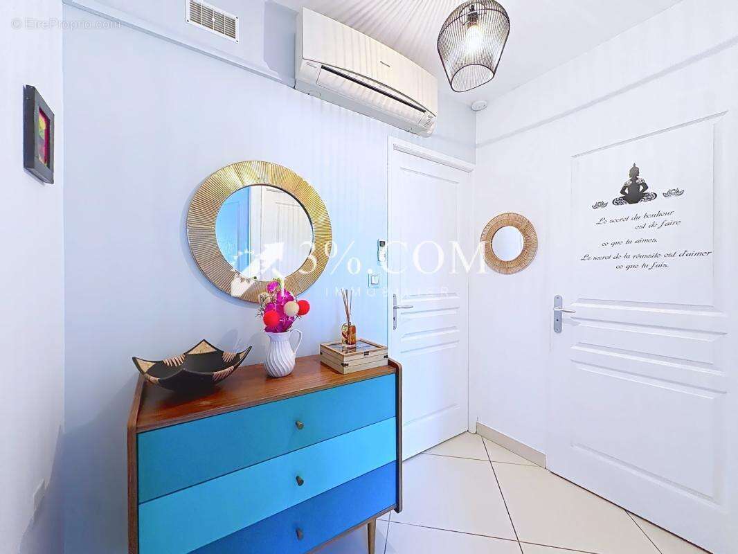 Maison de plain-pied avec piscine, jardin et vue dégagée sur - photo 25