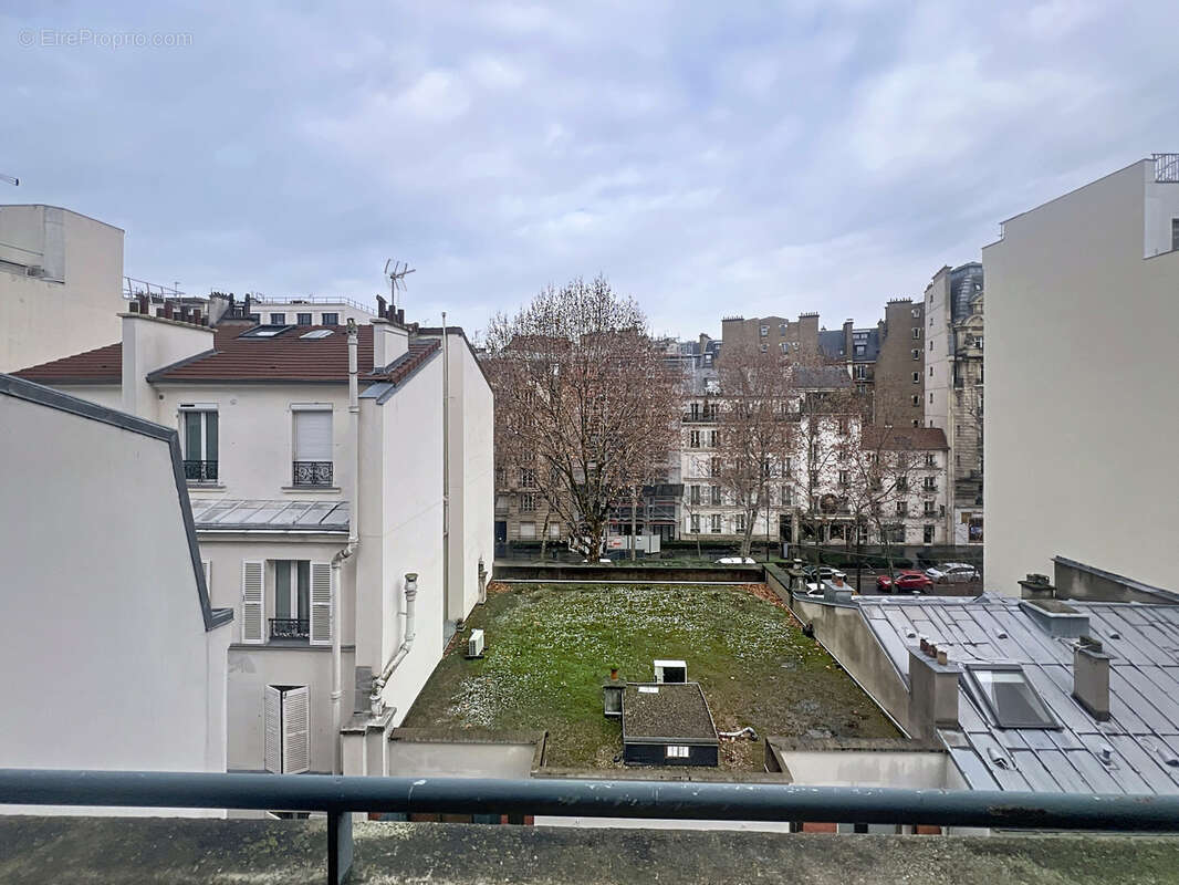 Appartement à NEUILLY-SUR-SEINE