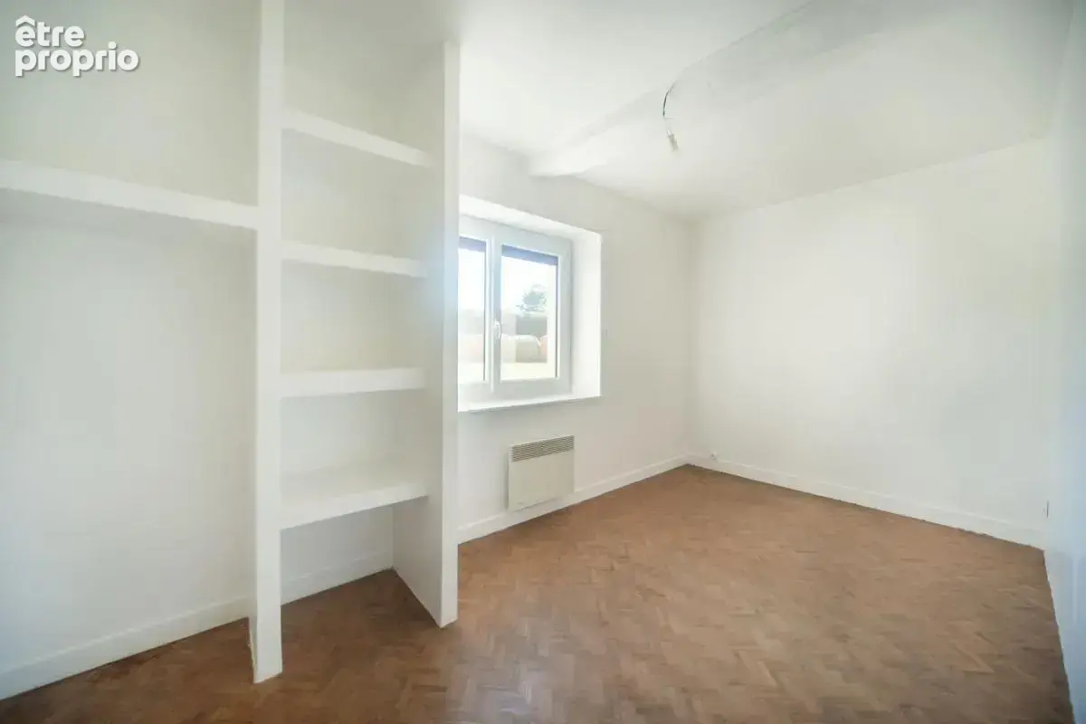 Ferme rénovée 126 m² avec studio indépendant et dépendances de 330 m² Saint-Cyr-sur-Menthon (01380) - photo 6