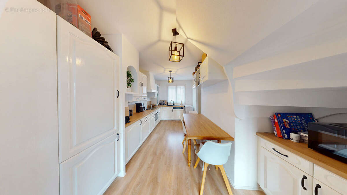 Appartement à EMERAINVILLE