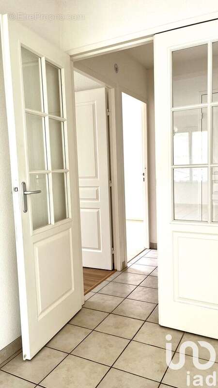 Photo 9 - Appartement à PANISSIERES