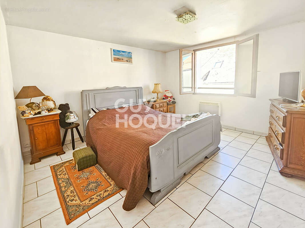 Maison à CHAUMES-EN-BRIE