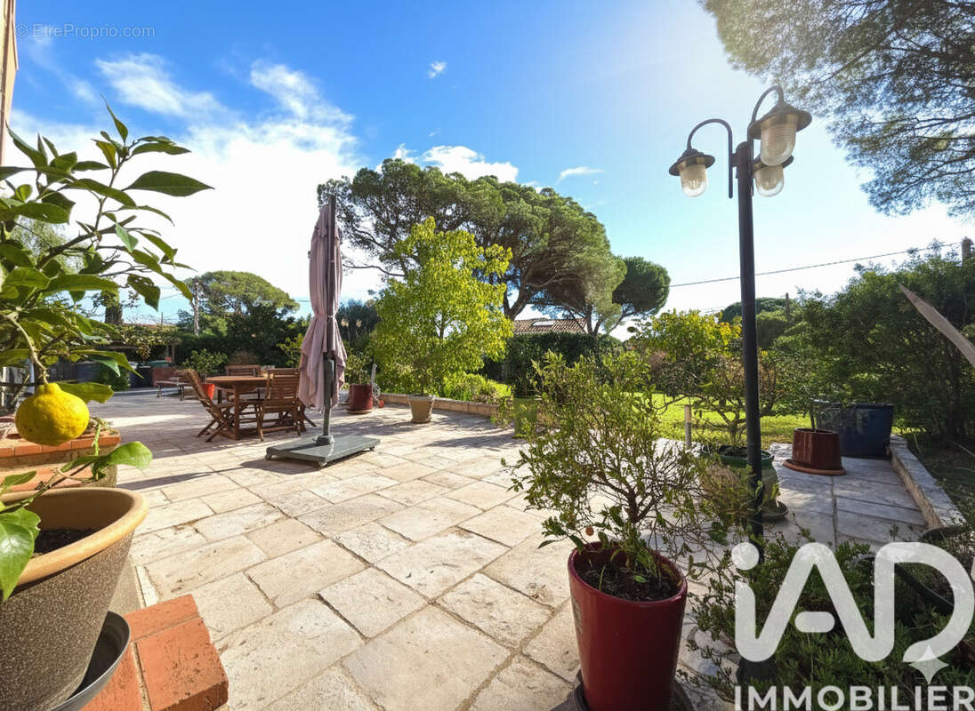 Photo 3 - Maison à FREJUS