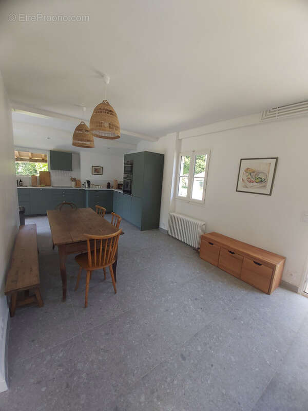 Maison à HOUDAN