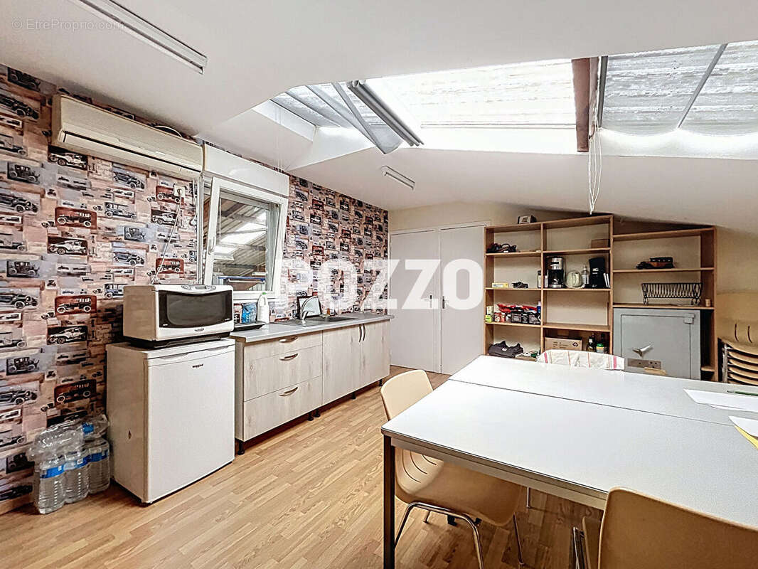 Commerce à BARENTON